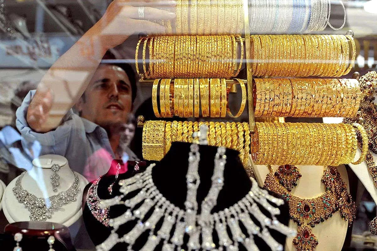 پیش بینی قیمت طلا و سکه امروز سه شنبه ۲ دی 1404 | بازار طلا در آستانه فتح قلههای جدید