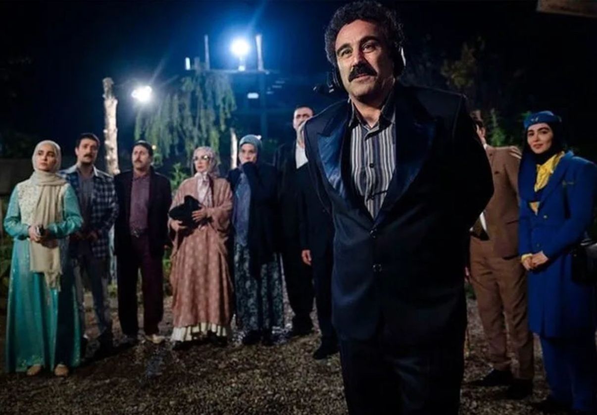 دورهمی دوستانه بازیگران سریال پایتخت با باباپنجعلی+عکس