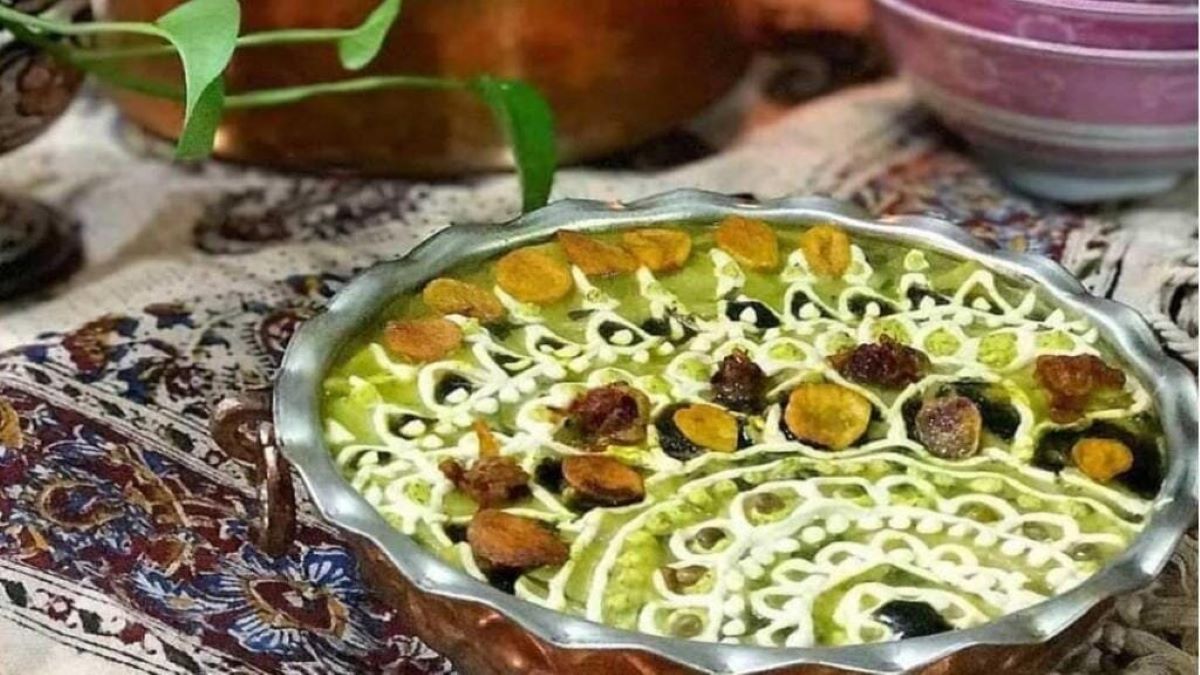 طرز تهیه آش لخشک مشهدی؛ انتخابی سالم برای روزهای پاییزی و زمستانی