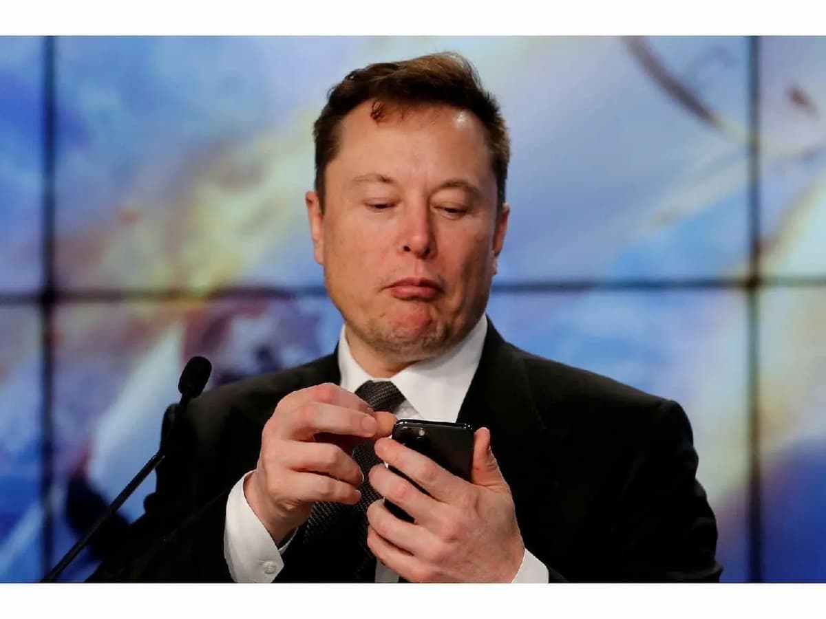 گوشی جدید ایلان ماسک با امکانات منحصر به فرد+فیلم
