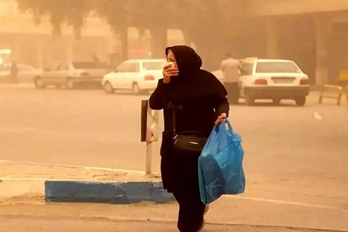 هوای تهران ناسالم شد؛ ۲ ایستگاه در وضعیت خطرناک آلودگی هوا