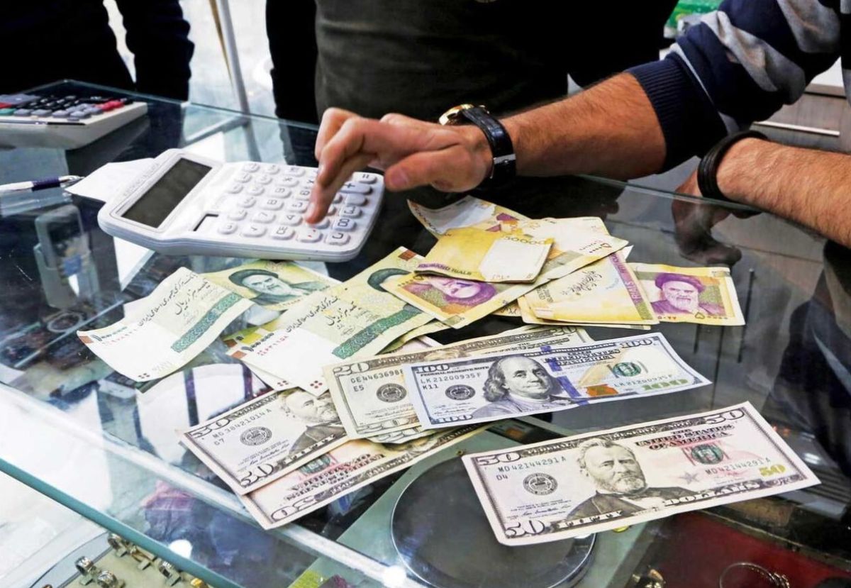 پیش بینی قیمت دلار امروز سه شنبه 18 شهریور 1404؛ چراغ سبز دلار به مذاکرات