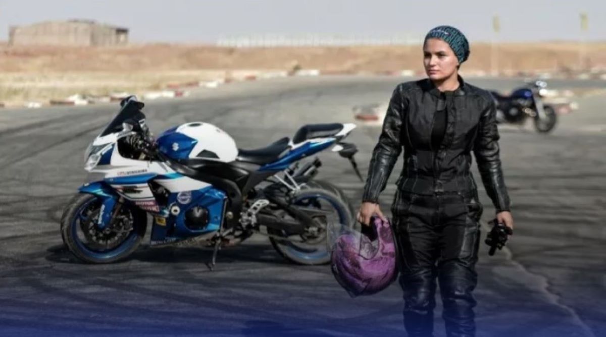 آیا صدور گواهینامه موتور برای بانوان ممنوع است؟