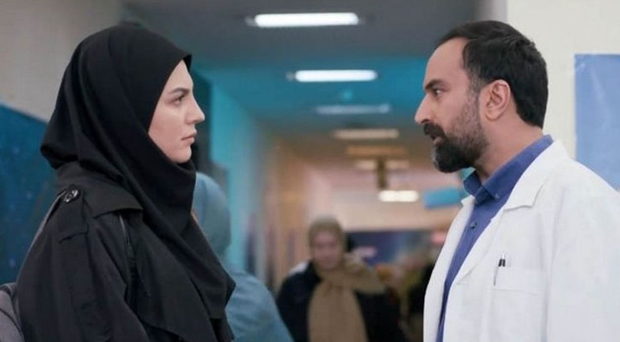 سوتی عجیب سریال آلا در شبکه سه؛ چرا این اکسسوری عوض شد؟