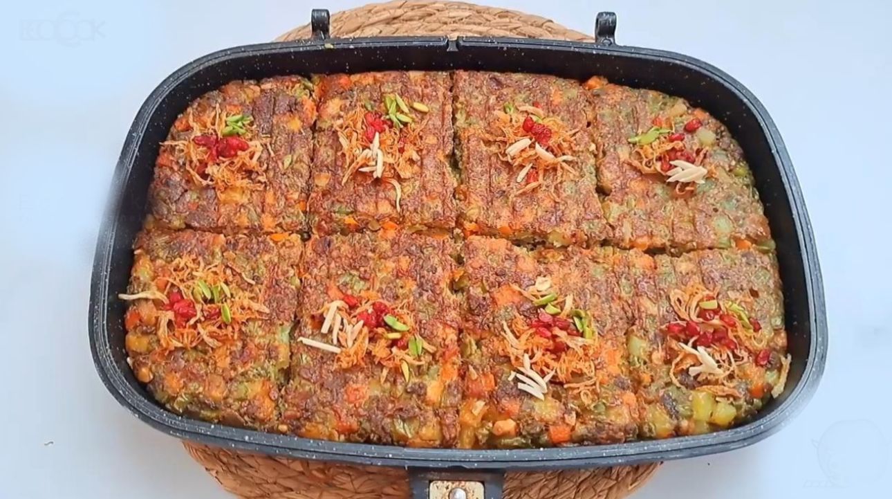 طرز تهیه کوکوی هفت پیکر تبریزی با لوبیا سبز؛ یک غذای سنتی با ظاهری شیک و مجلسی