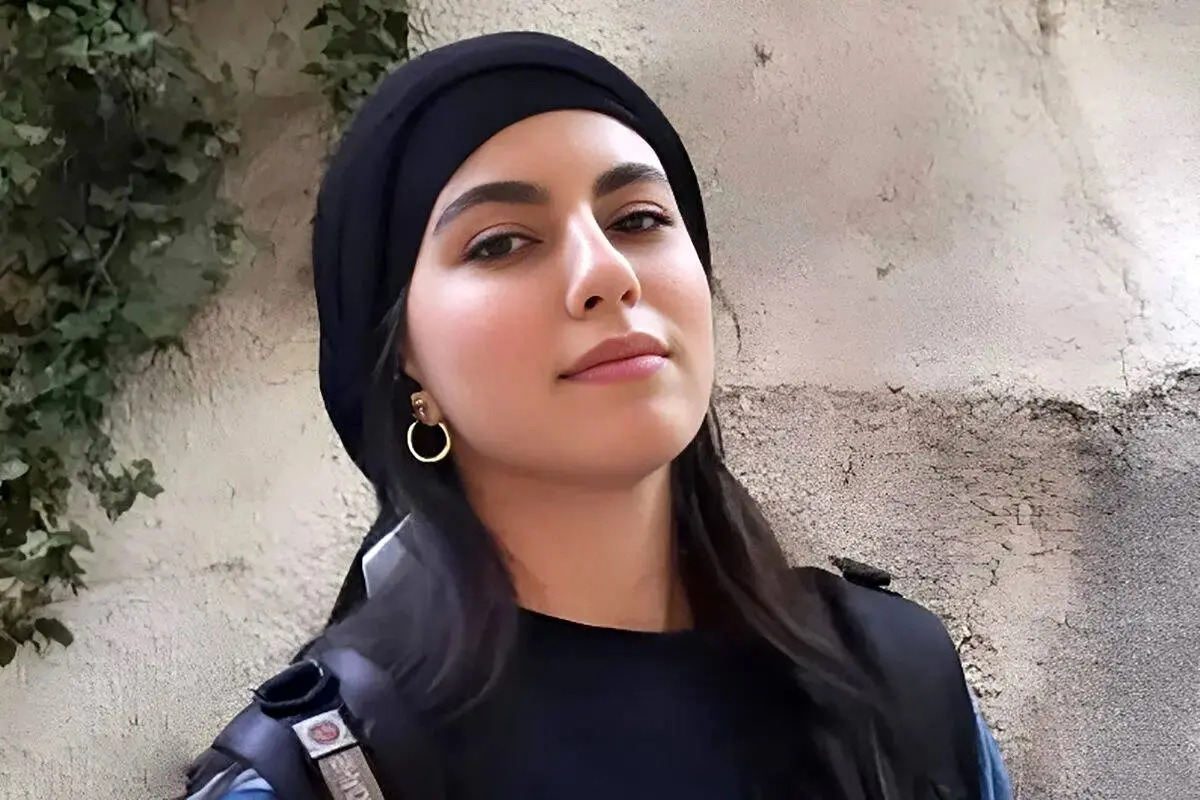 بیتابی و گریه های مادر الهه حسیننژاد و درخواست پدر برای پیگیری سریع پرونده | خبر تکمیلی