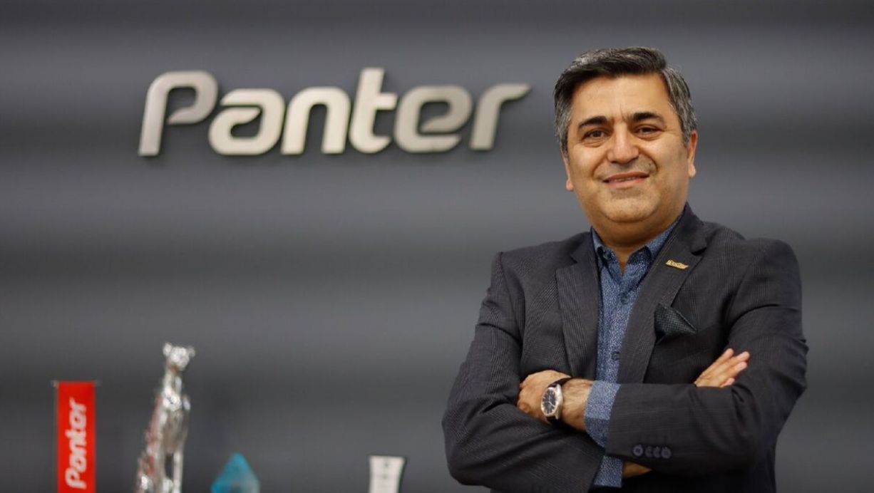 داستان کارآفرینان برتر ایران| مسیر موفقیت از کلاس های 4000 تومنی تا کلاس هایی به ارزش ۲۰ تا BMW