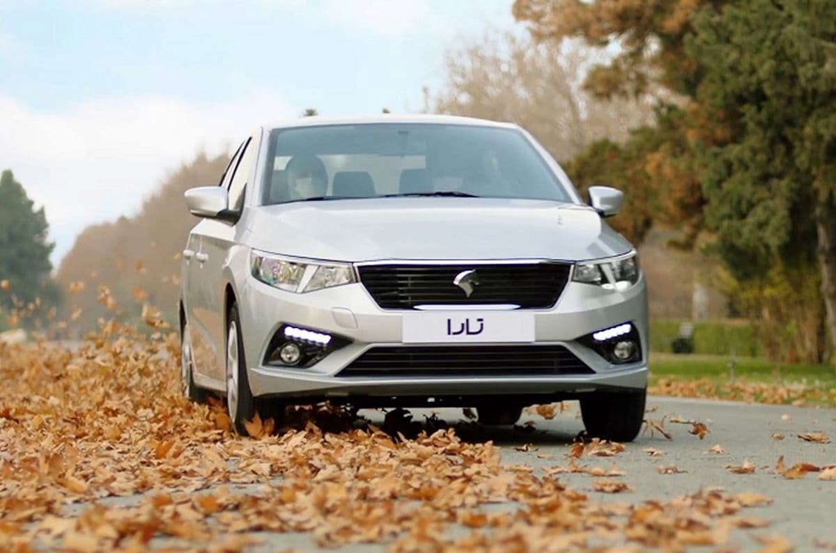 قیمت روز محصولات ایران خودرو امروز پنجشنبه 10 مهر 1404؛ نوسان قیمت تارا