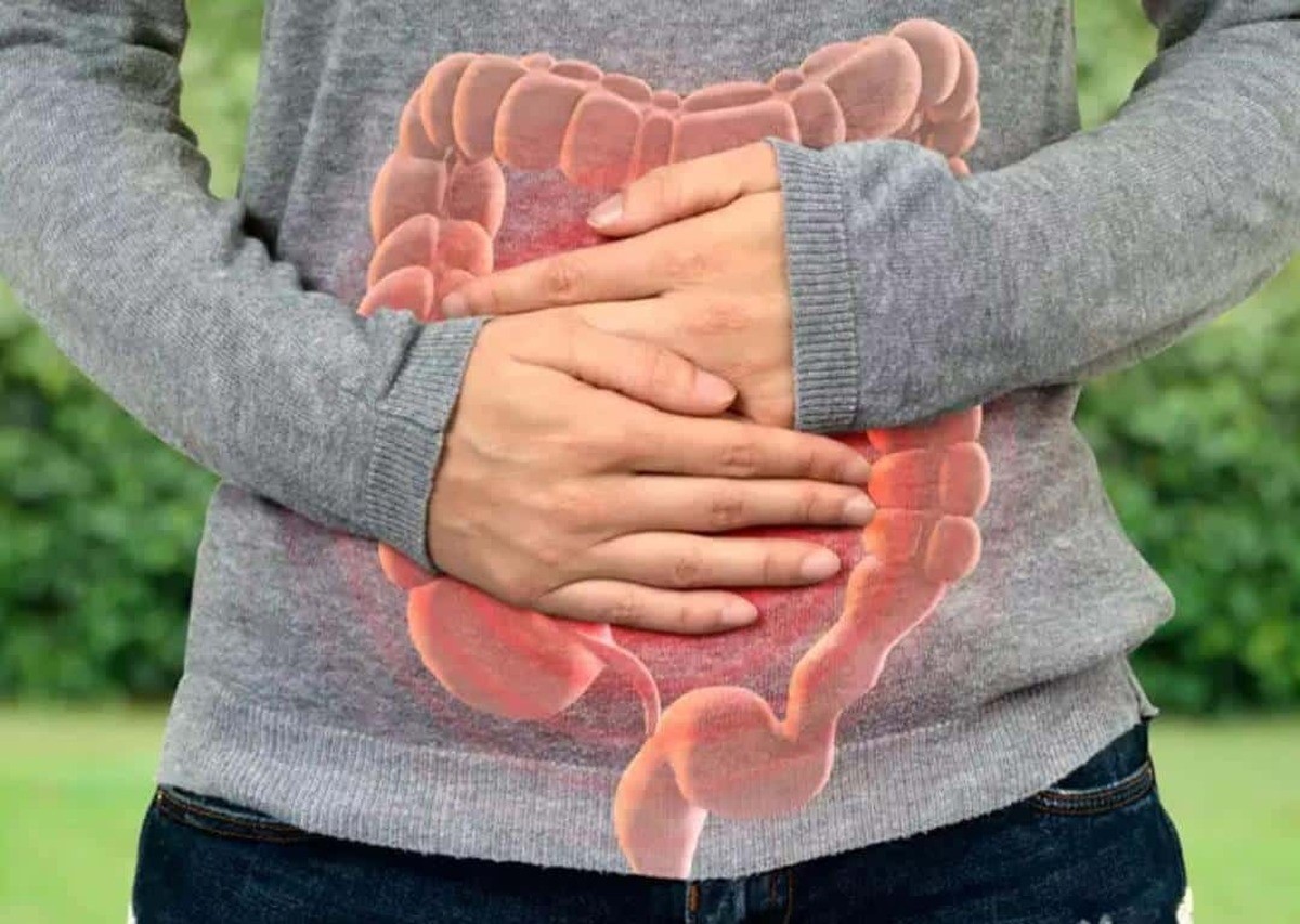 علائم یبوست در مزاج‌ های مختلف| برای درمان یبوست چی بخوریم؟