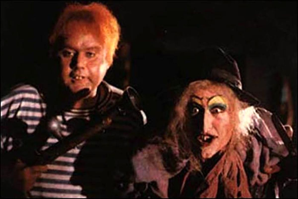 گریم سنگین آزیتا حاجیان برای نقش عجوزه در دزد عروسکها