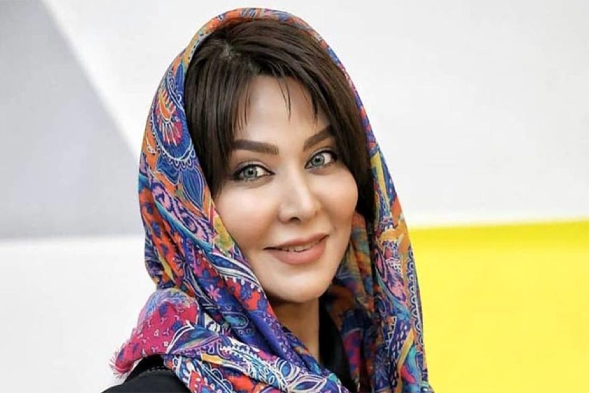 سلفی فقیهه سلطانی با دختر زیبایش