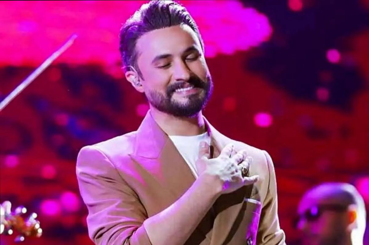 مصطفی راغب آهنگ معروف معین را مردم اصفهان همخوانی کرد+فیلم