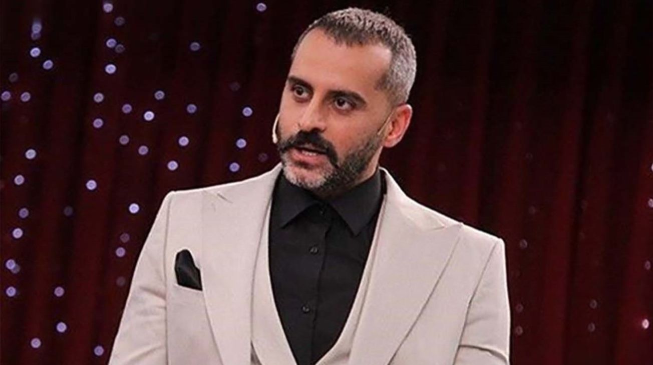 سلفی خاص علیرام نورایی با گله بُزها در دل طبیعت