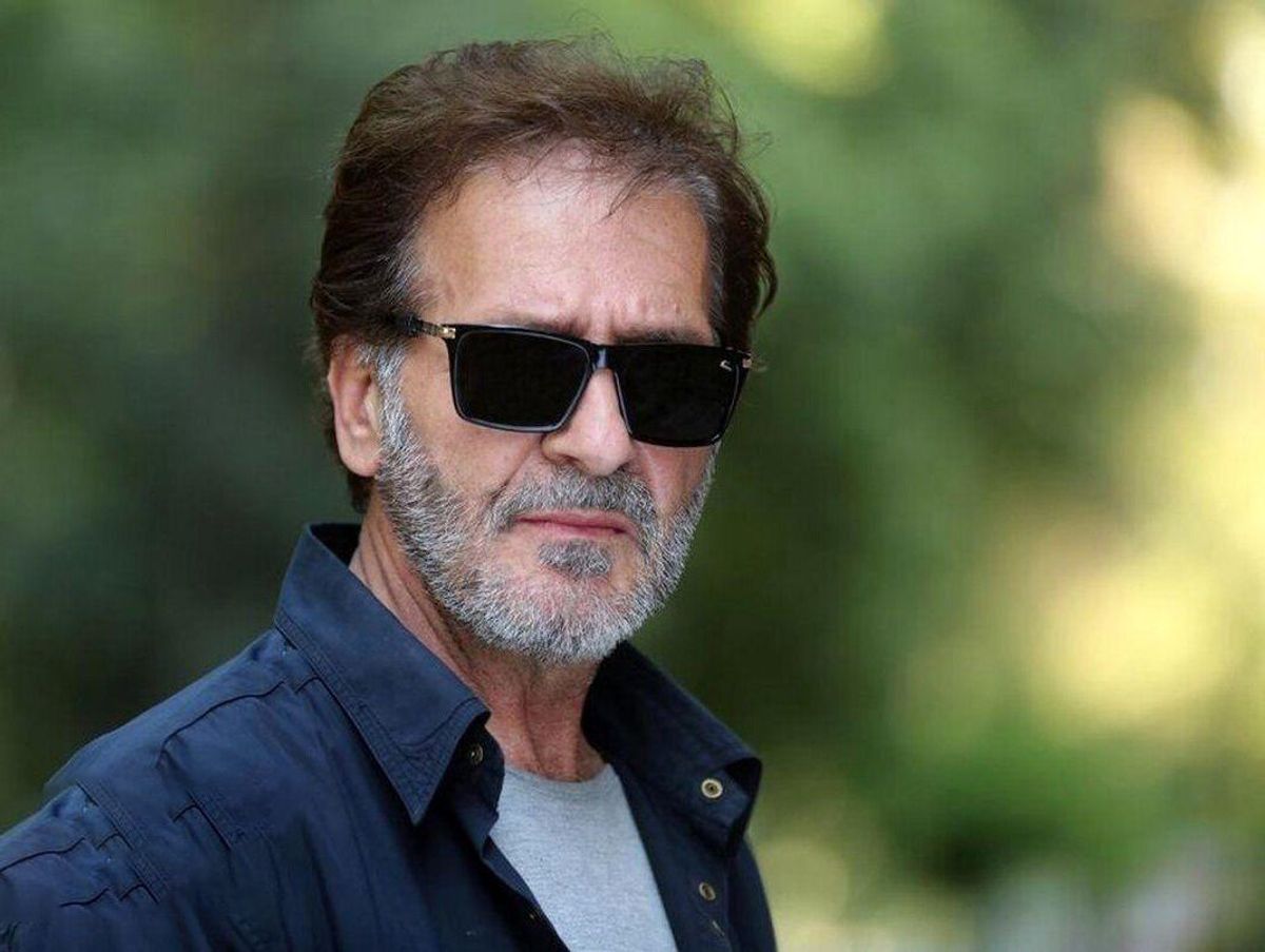 گریه‌های تلخ ابوالفضل پورعرب در مراسم تشییع کبری سعیدی