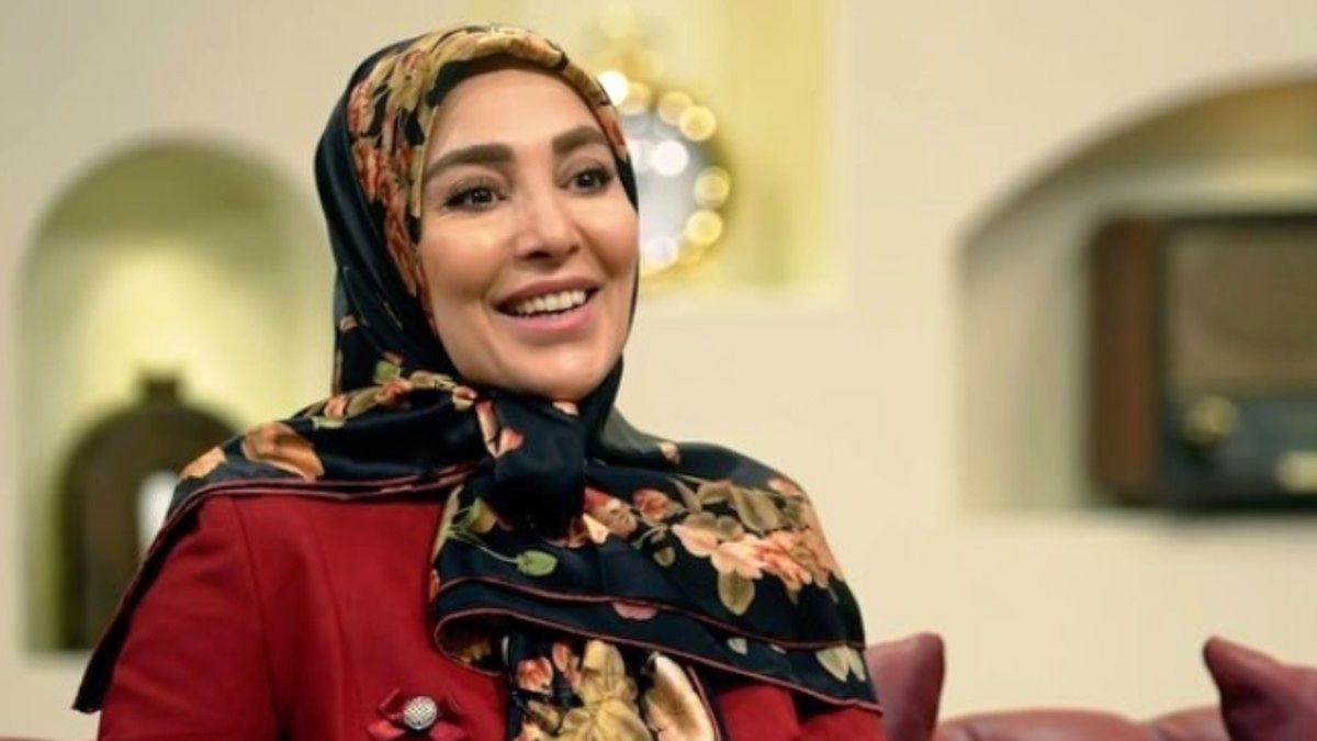 ژیلا صادقی در حرم امام علی (ع)| ژیلا صدقی: نجف و کربلا را به آمریکا ترجیح می‌دهم