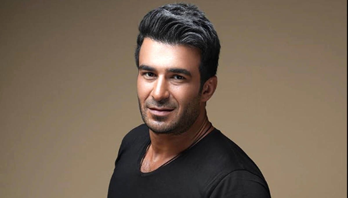 یوسف تیموری در کنار خواهرزاده باکلاس و انگلیسی اش در آسمان خراش های دبی