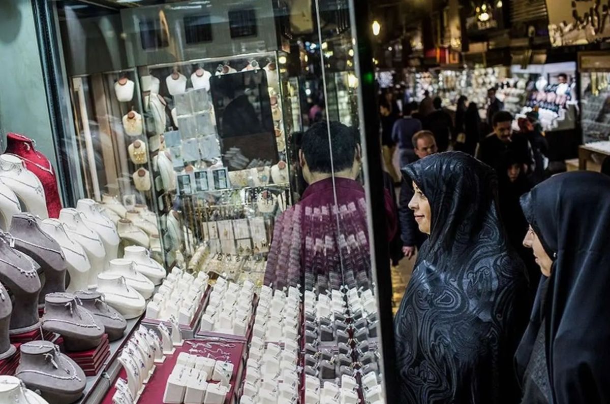 قیمت طلا، سکه، دلار و یورو امروز چهارشنبه 15 مرداد 1404؛ طلا ارزان شد، سکه گران