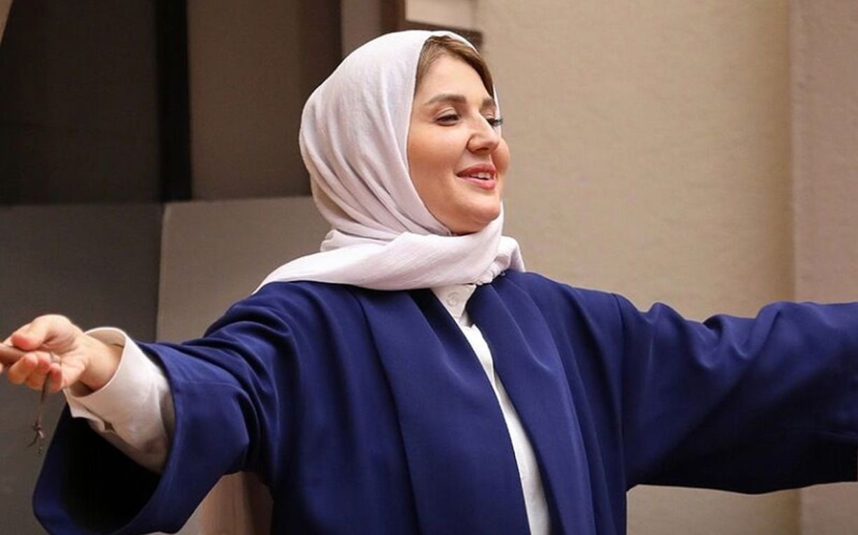 لحظات خاطره‌انگیز گلوریا هاردی در شهر تاریخی یزد| همسر ساعد سهیلی با استایلی خاص در فروشگاه کیف‌های سنتی