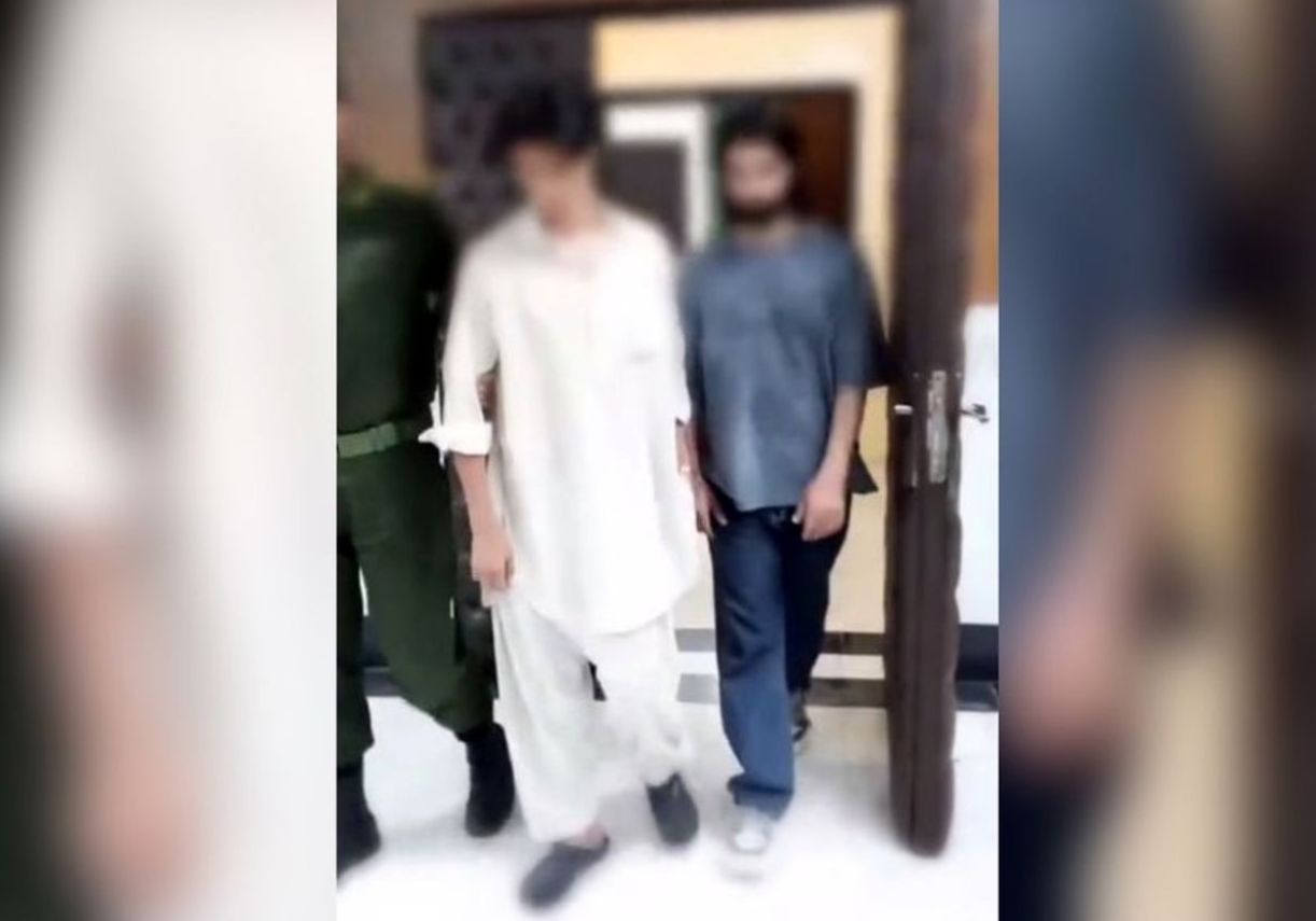 توهین بی شرمانه دو بلاگر افغانی به دختران ایرانی+فیلم