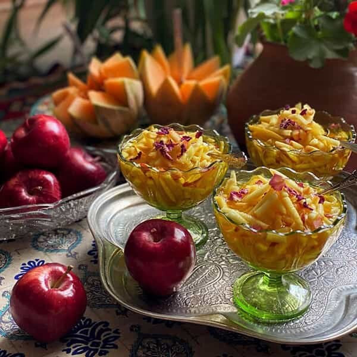 صورت پر و پوست شاداب با دسر معجزه‌گر پاییز؛ راز جوانی در یک کاسه