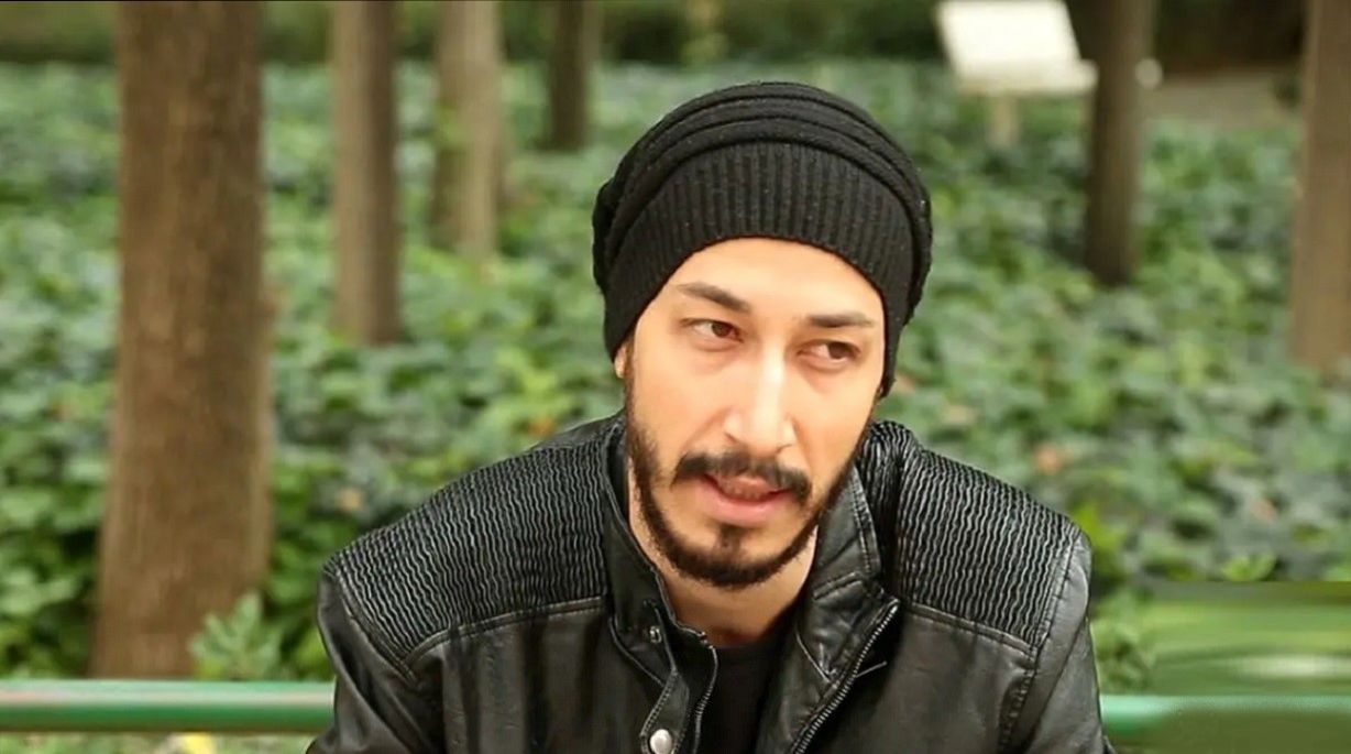 وداع تلخ بهرام افشاری با مادربزرگی که همیشه در دلش زنده می‌ماند!